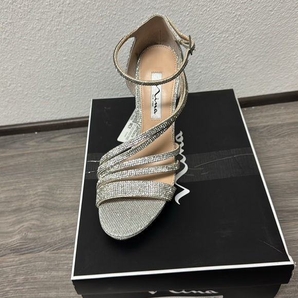 NINA STEEL METALLIC TEXTURED STRAPPY STILETTO PLATFORM EVENING SANDAL - Picture 4 of 7